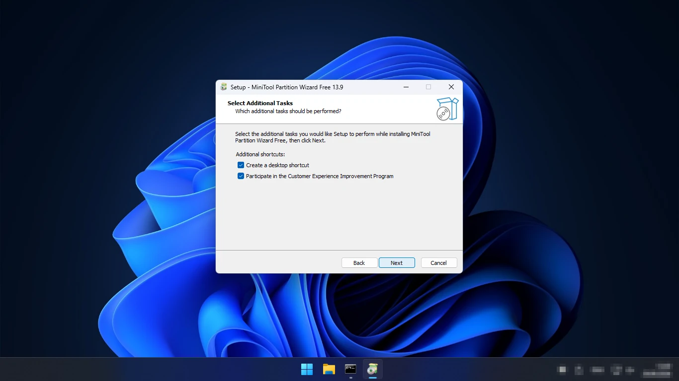 Установка MiniTool Partition Wizard — галка программы улучшения включена по умолчанию